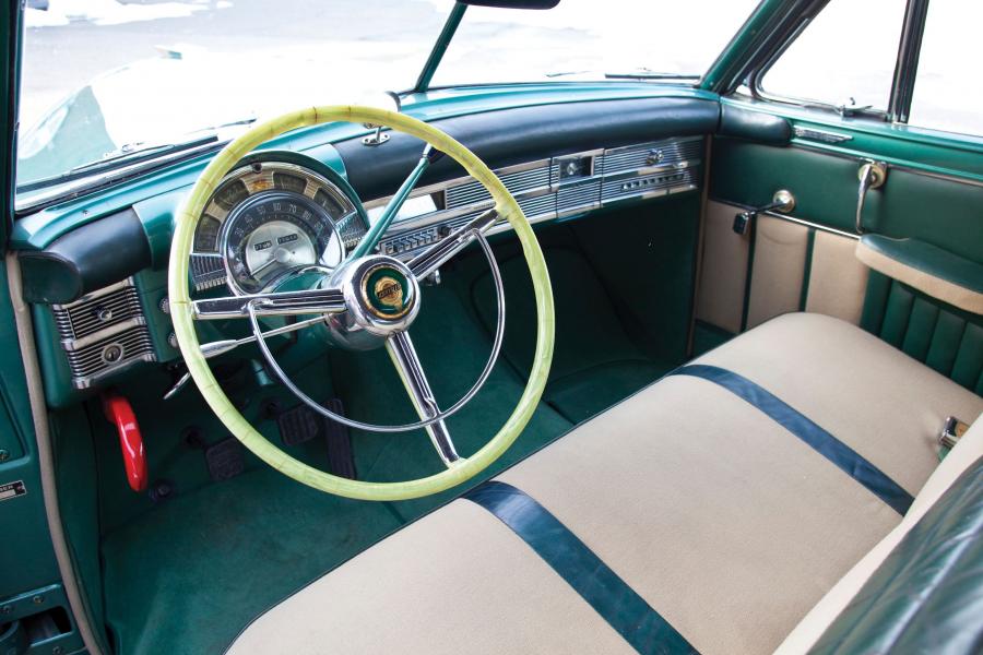  Chrysler Town & Country Newport Coupe 1950 года  (фото 18 из 46)
